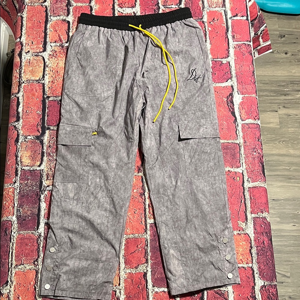 Men's Gray Cargo Pants with Elastic Waist